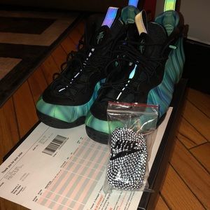 Nike Air Foamposite Northern Lights Sz 10.5